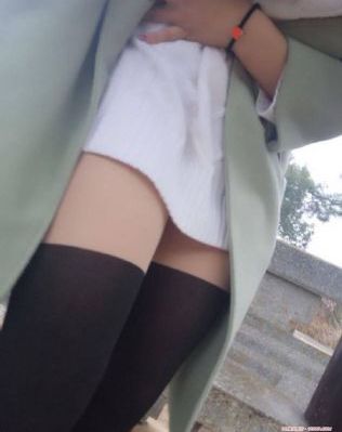 岳伦在厨房婬荡呻吟_DVD电影完整版