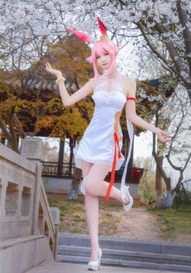 年轻女教师伦理4中文_BD在线手机播放
